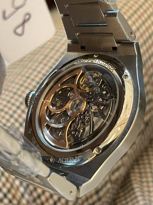 Laureato Skeleton