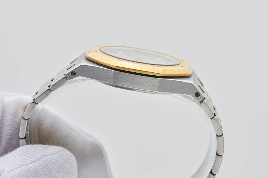 Royal Oak Bicolor