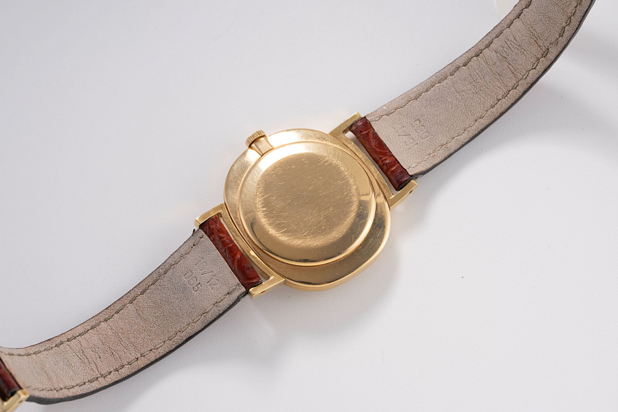 Ellipse Ref. 3581 in 18k Yellow Gold