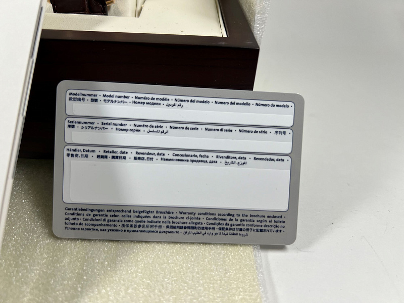 Vaughan Big Date Rose Gold