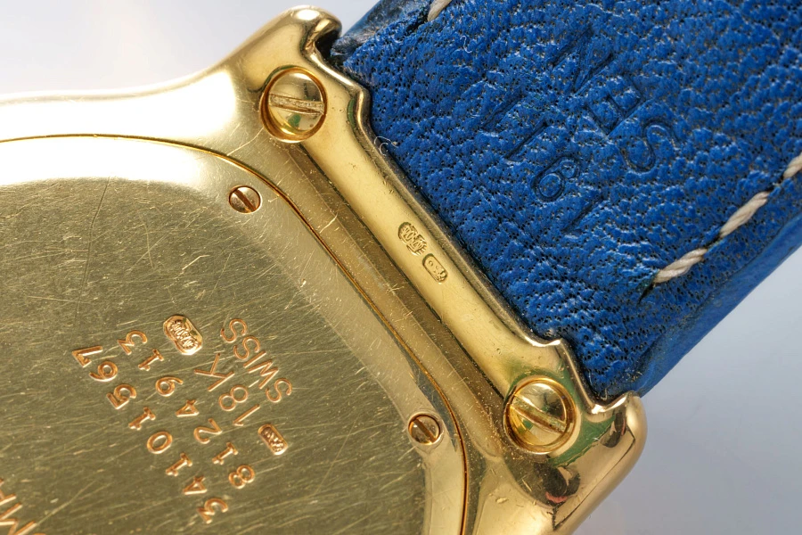 Voyager World Time Ref. 8124913 in 18k Yellow Gold