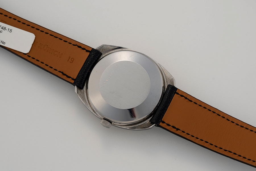 Automatic Cushion Case in Stainless Steel