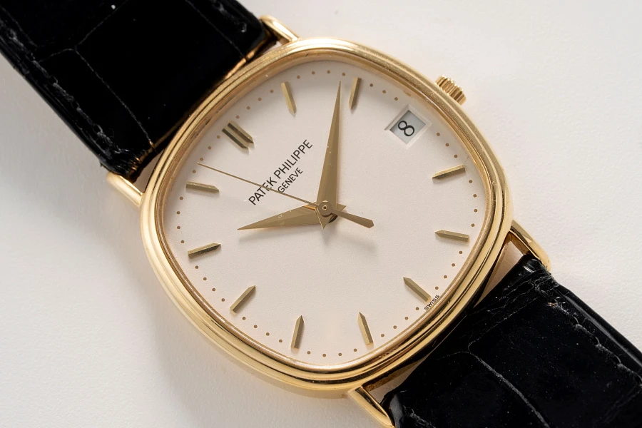 Ellipse Ref. 3734 in 18k Yellow Gold