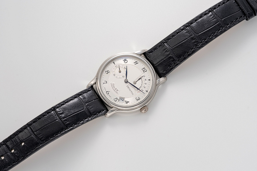 Power Reserve and Date Ref. 39.0240.655 in Platinum