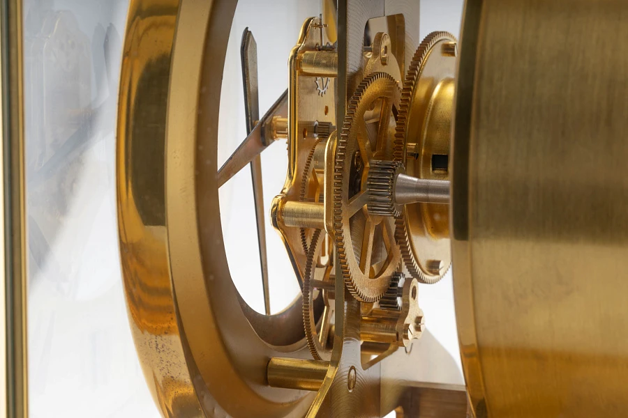 Atmos Table Clock in Gilt Brass
