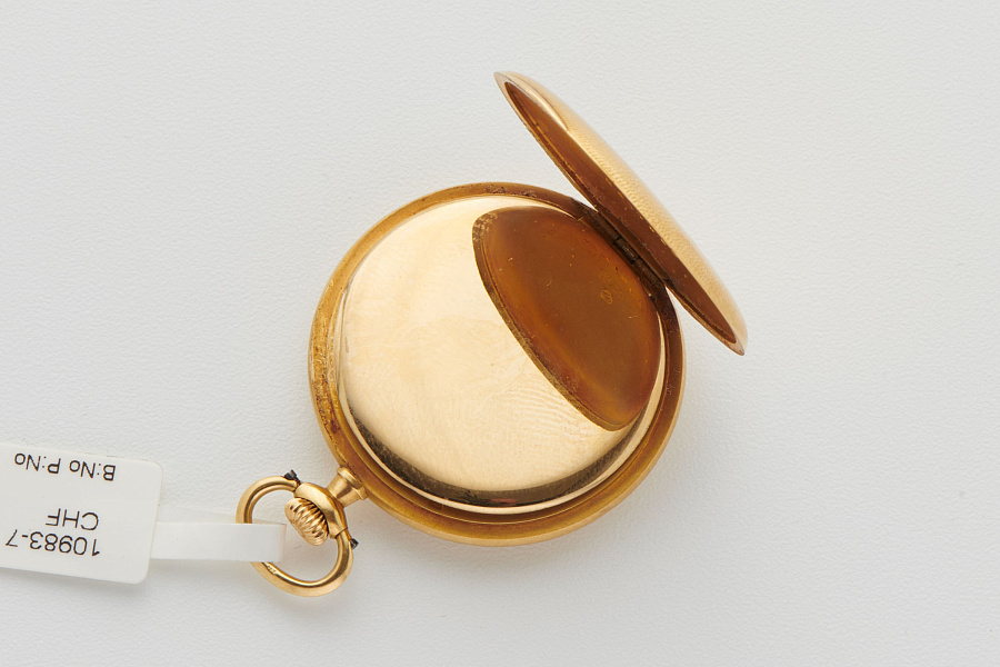 Small Pocket Watch in 18K Yellow Gold