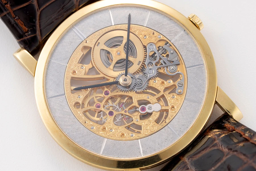 Classique Skeleton Ref. 5214BA in 18k Yellow Gold