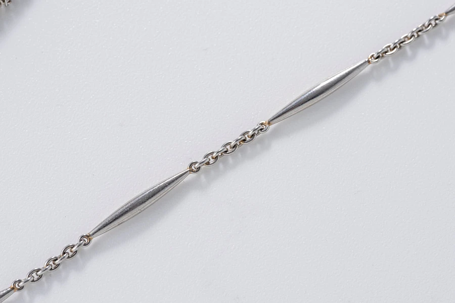 Platinum Pocketwatch diamond-set 1912 with platinum Cartier purse