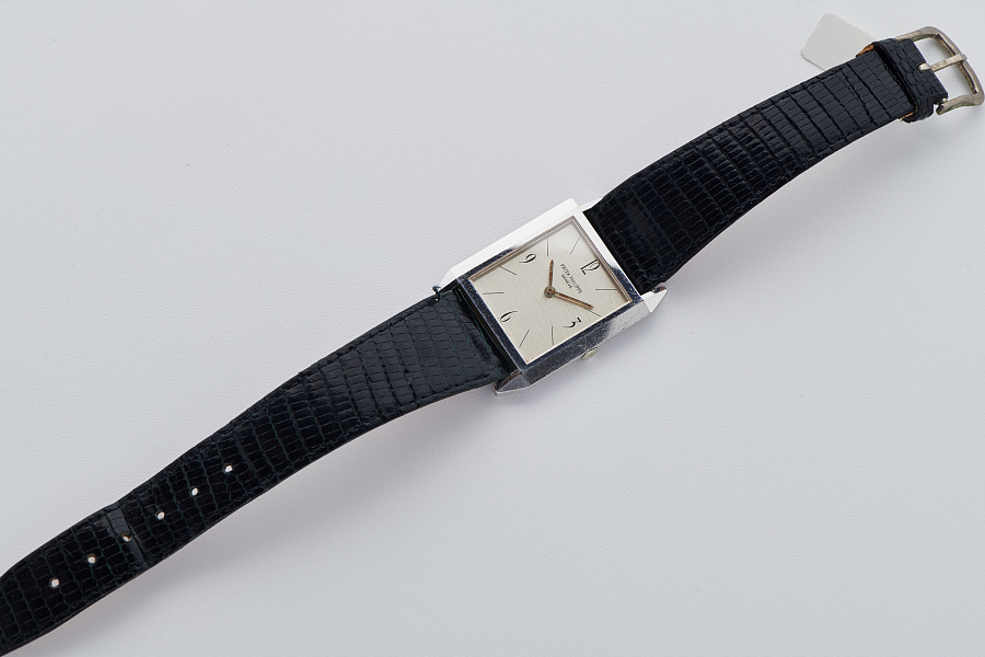 Rectangular Watch Ref. 3491 in 18k White Gold