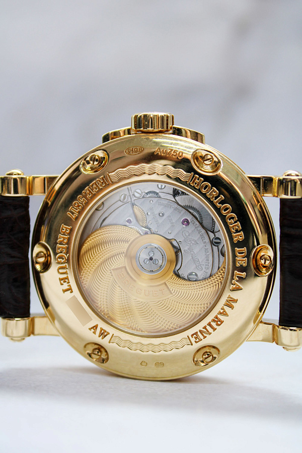 Marine Big Date Yellow Gold