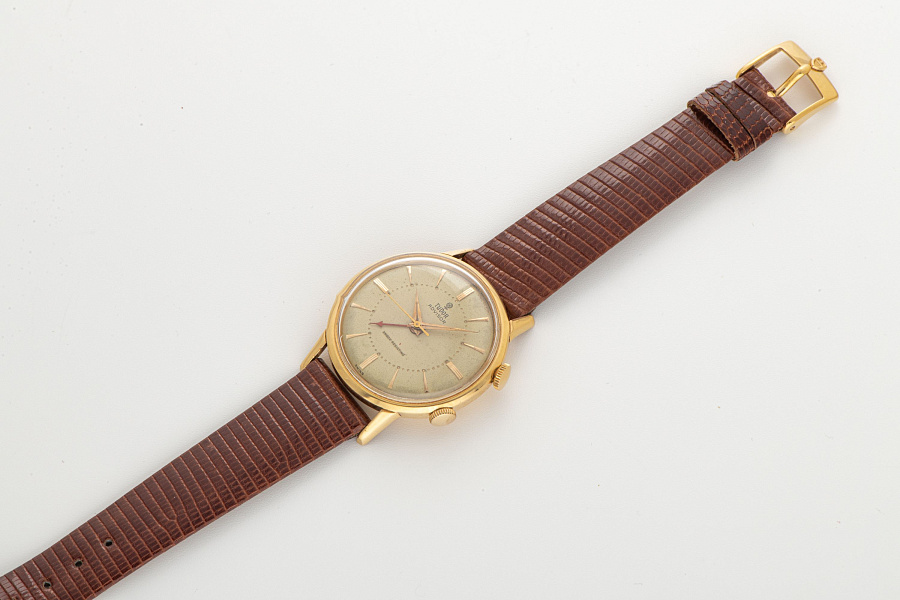 Advisor Ref. 1537 in 18k Yellow Gold