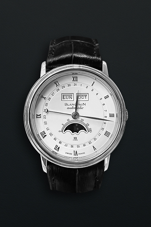 Villeret Complete Calendar Moonphase