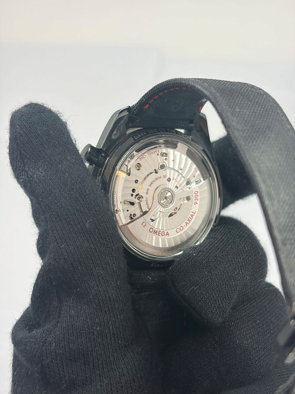 Speedmaster Dark Side of the Moon