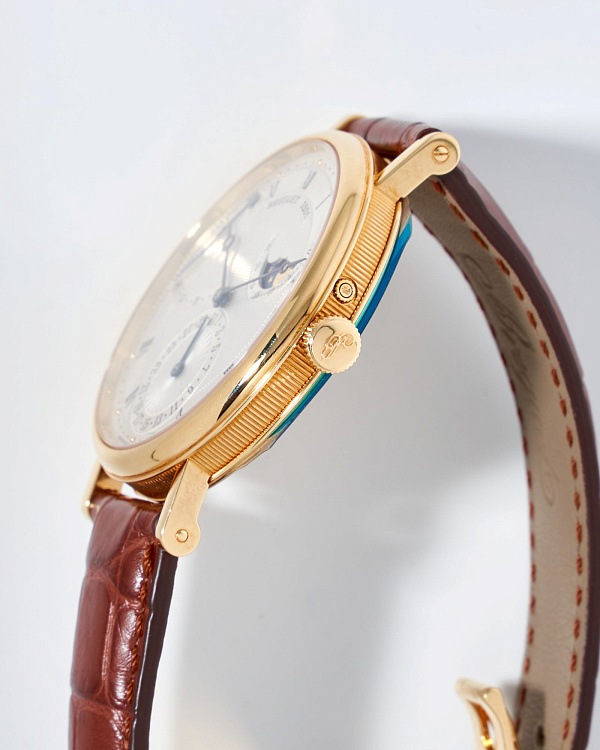 Classique Power Reserve 7137 Automatic Yellow Gold