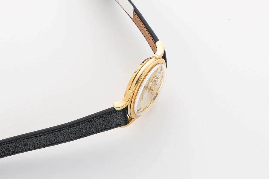 Constellation 'Pie Pan' Chronometer Ref. 2852 in 18k Yellow Gold