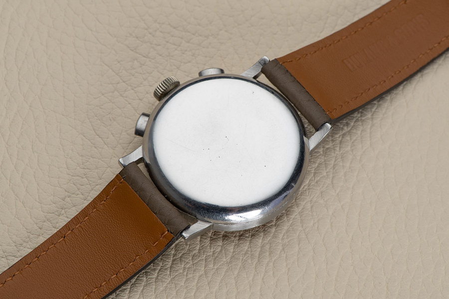 Vintage Chronograph Salmon Dial Cal. 33.3