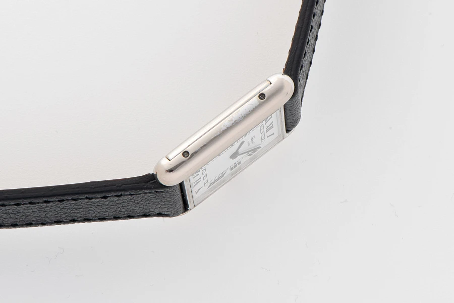 Tank Ref. 2057 in 18k White Gold