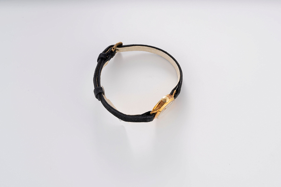 Ladies Watch in 18k Yellow Gold
