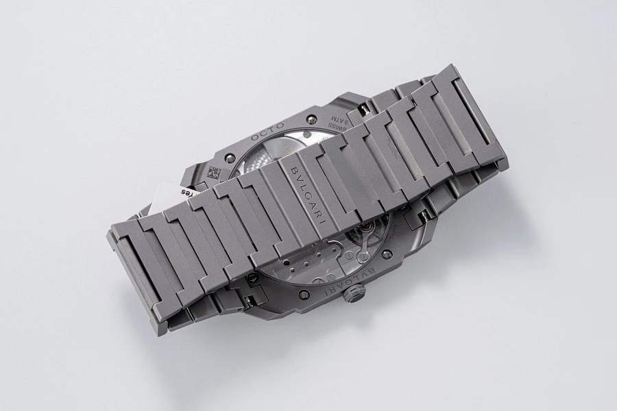 Octo Finissimo Ref. 103023 in Titanium