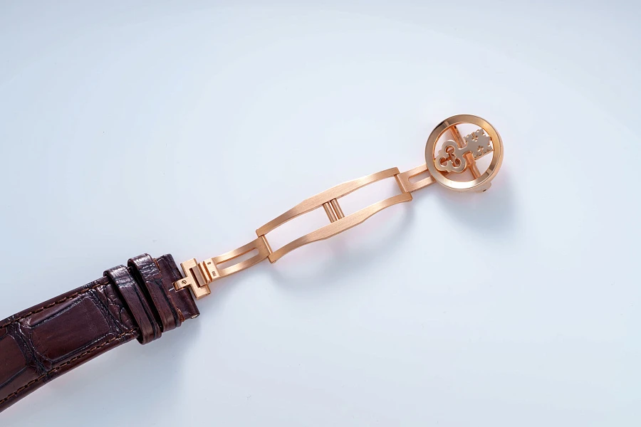 Golden Bridge Ref. 05.0087 in 18k Rose Gold