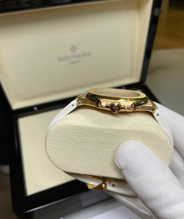 Nautilus 5711 Yellow Gold