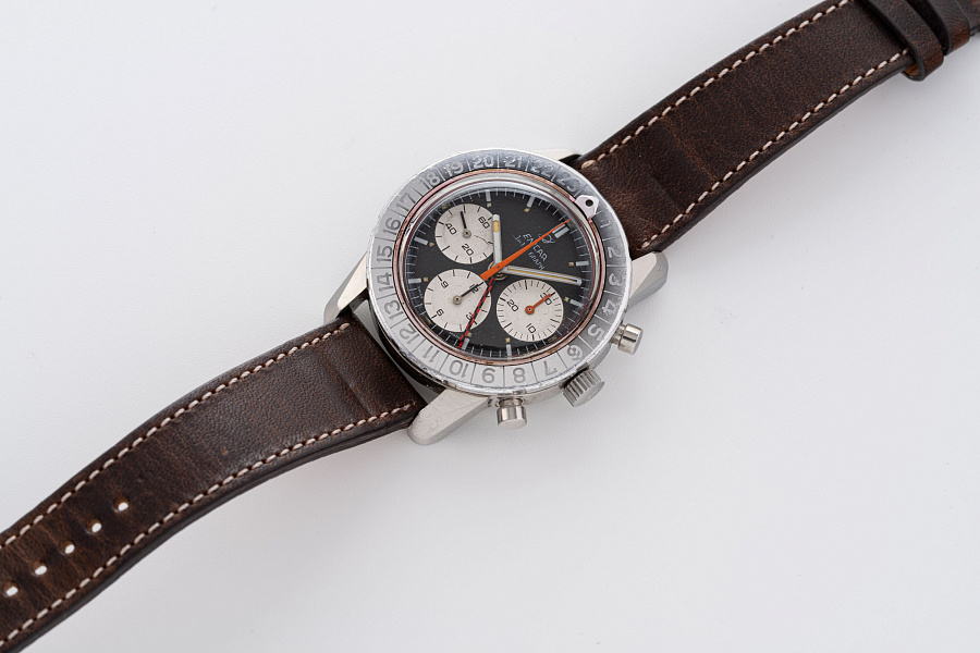 Jet Graph in Stainless Steel