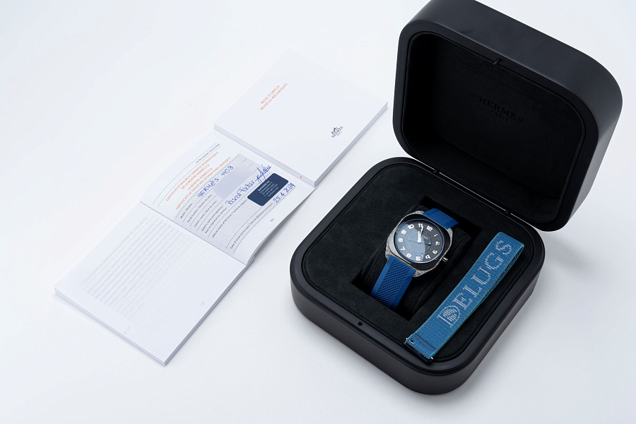 H08 Ref. SP1.746A in Forged Carbon