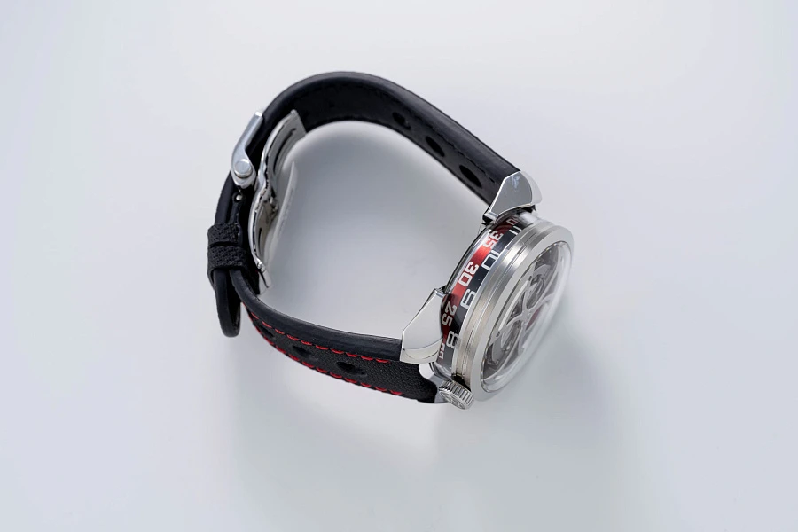 M.A.D. 1 Red in Stainless Steel