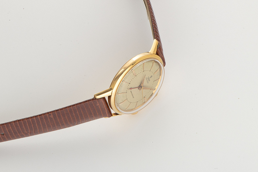 Advisor Ref. 1537 in 18k Yellow Gold