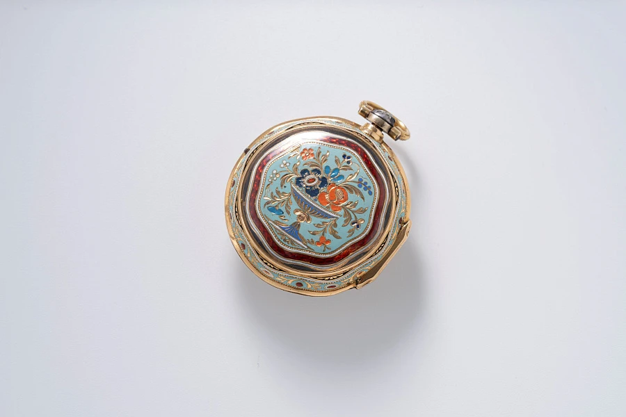 Pocket Watch with Enamel Decoration in 18k Yellow Gold