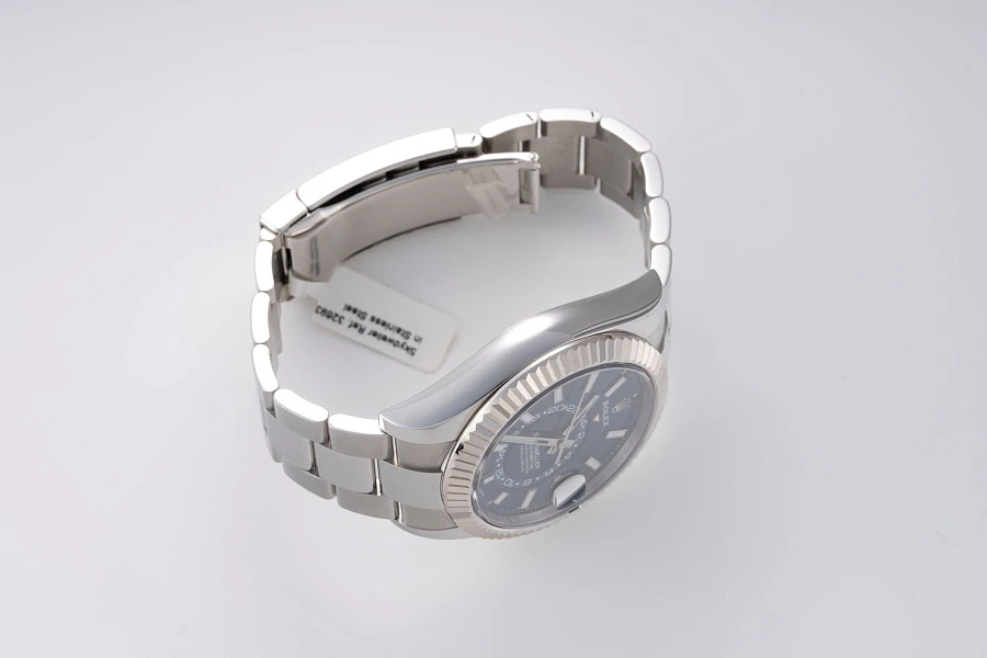 Skydweller Ref. 326934 in Stainless Steel