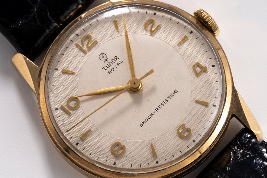 Royal Ref. 12856 in 9k Yellow Gold