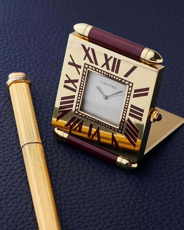 Alarm Clock Table & Pen