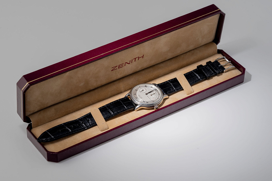 Power Reserve and Date Ref. 39.0240.655 in Platinum