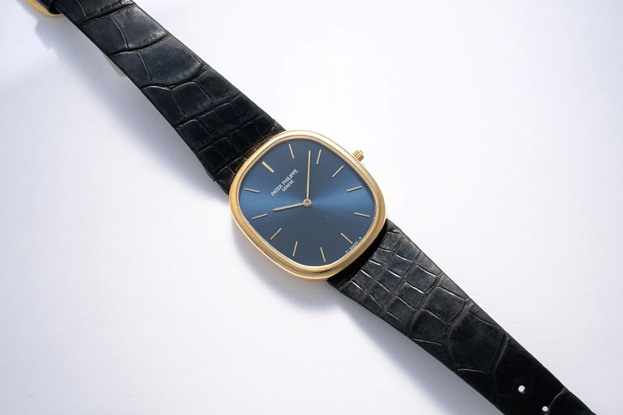 Ellipse Ref. 3738/100 in 18k Yellow Gold