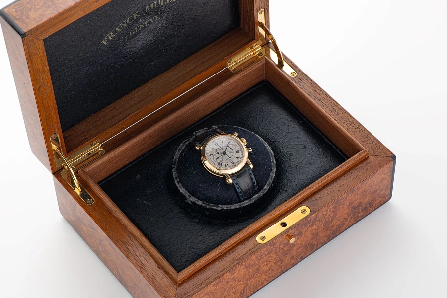 Chronograph Ref. 2870 NA in 18k Yellow Gold