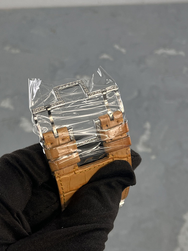 Follow Me Limited Edition 28 White Gold Diamond-set