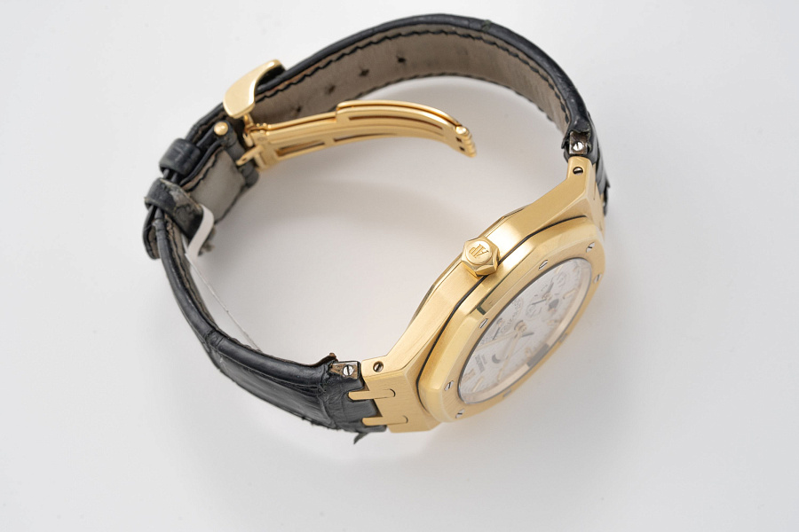 Royal Oak Dual Time Ref. 26120BA in 18k Yellow Gold