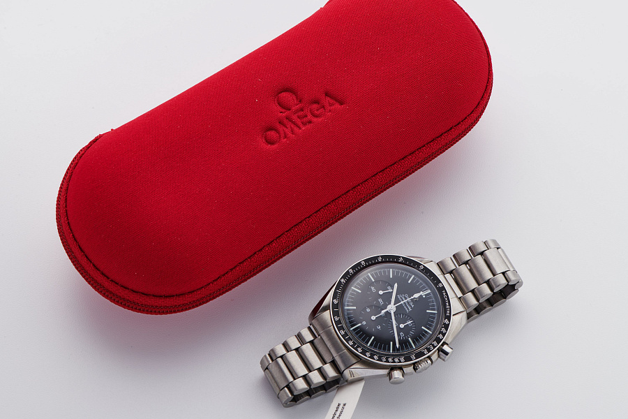 Speedmaster Professional Ref. 105012-65 with Cal. 321