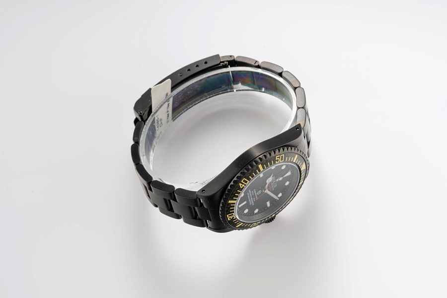 Pro-Hunter Ref. 14060 in DLC-Coated Stainless Steel