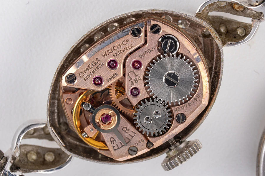 Cocktail Watch Ref. A7515 in 14k White Gold