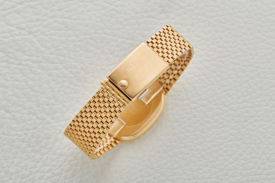 Golden Ellipse Quartz 3838