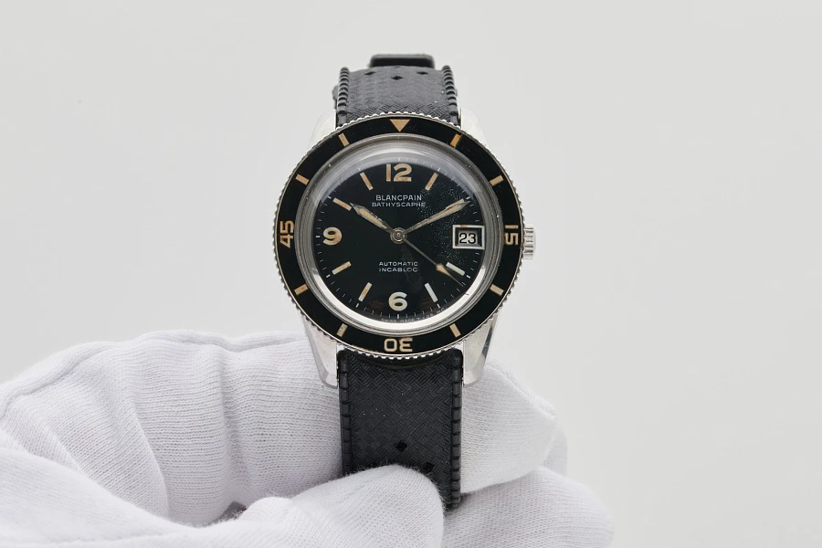Bathyscaphe Diver