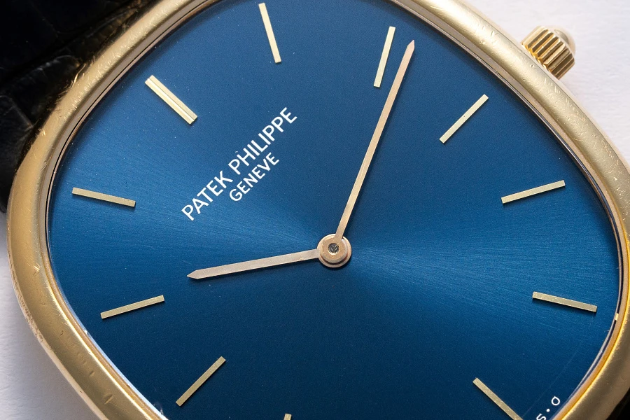 Ellipse Ref. 3738/100 in 18k Yellow Gold