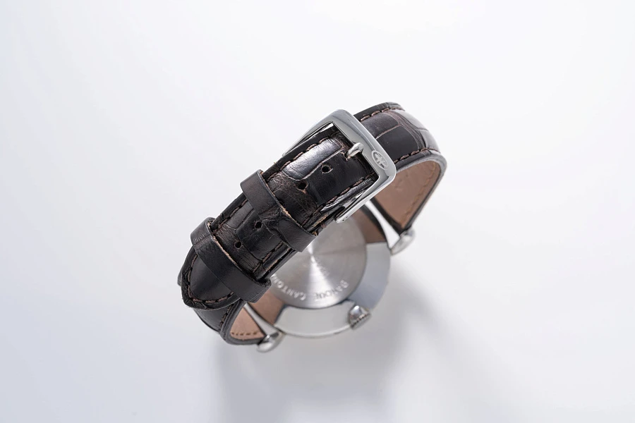 1940s Triple Date with Salmon Dial