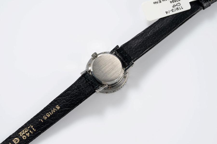 Cocktail Watch in 18k White Gold with Diamonds
