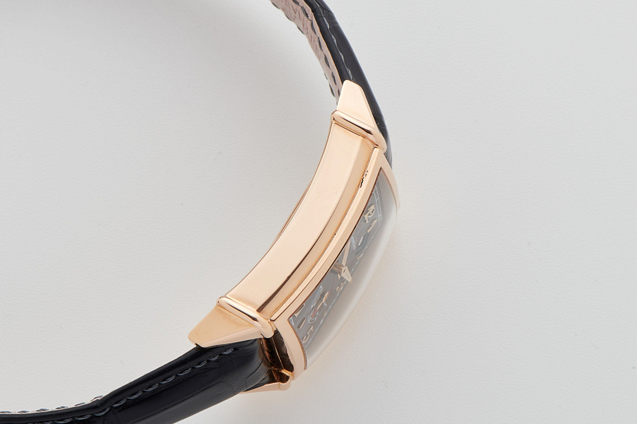 Square Dress Watch Ref. 2585 in 18k Rose Gold