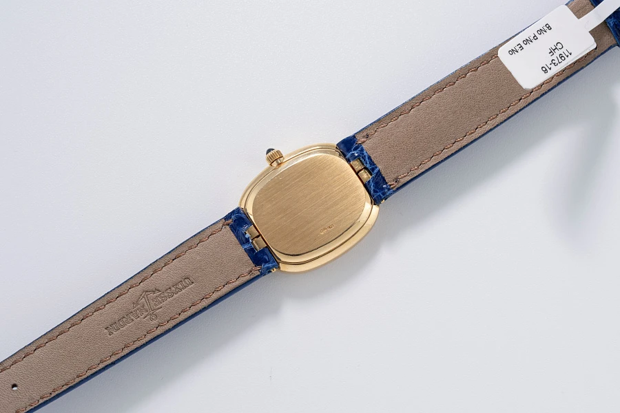 Ellipse Ref. 4382 in 18k Yellow Gold