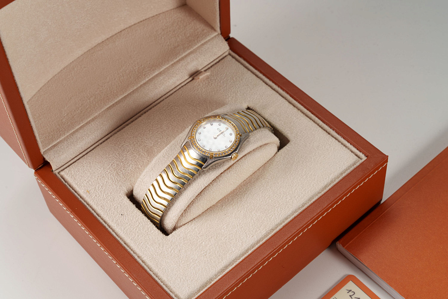 Classic Wave with Mother of Pearl Dial and Diamonds