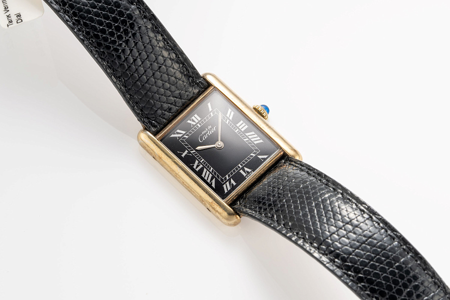 Tank Vermeil with Black Dial